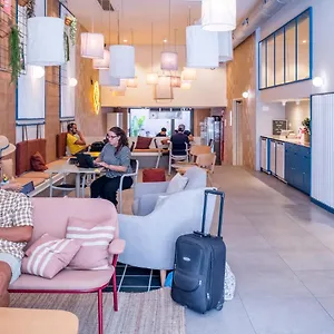 https://zero-barcelona.topbarcelonahotels.com